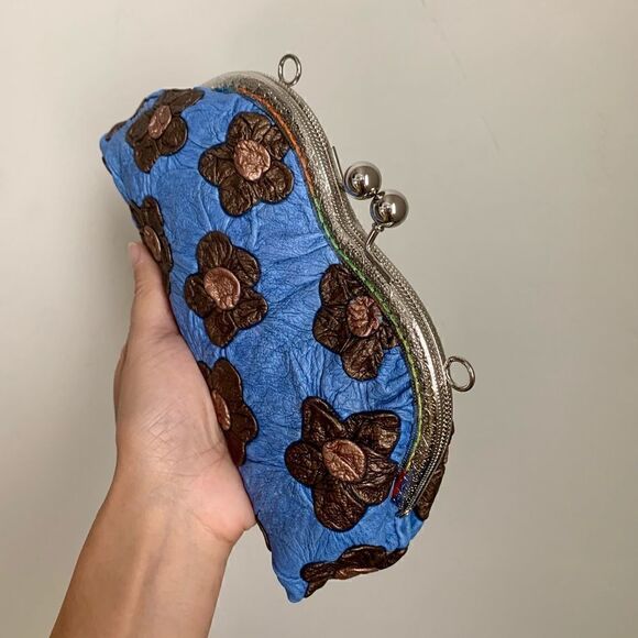 Vintage Embossed Floral Leather Clutch/Wristlet/Crossbody & 2 Chain Styles - Picture 9 of 14